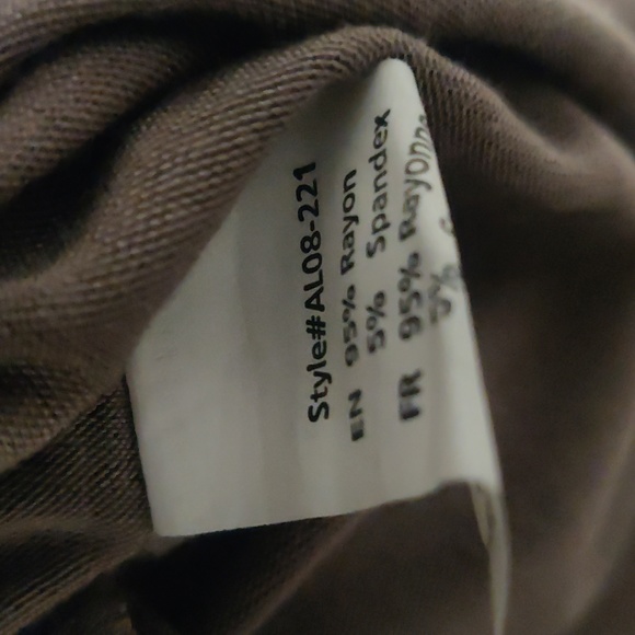 Blouse with choker detailing - Picture 7 of 7